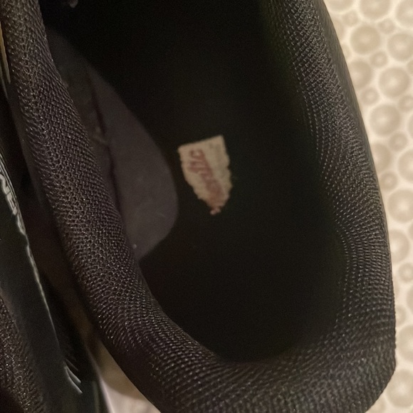 Men’s Under Armour Authentic MLB Baseball Cleats - Picture 6 of 10